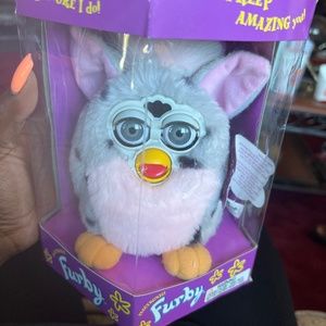 Furby 70-800 Electronic Interactive Toy